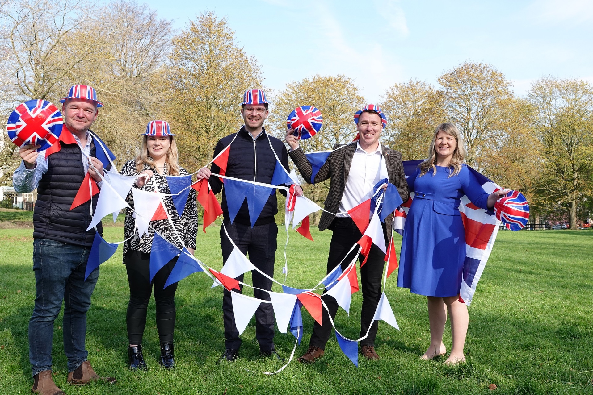 Harrogate Bid holding flags up for queens jubilee